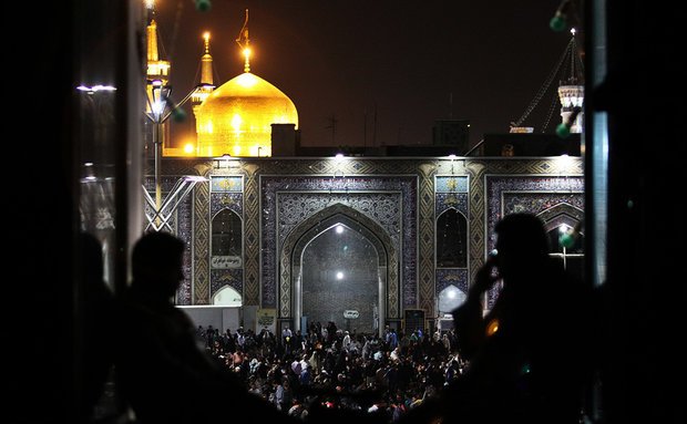 خدمت رسانی به زائران پیاده حرم امام رضا