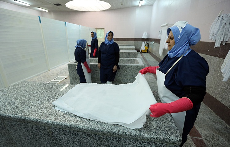 کسی عاشق یک مرده شور نمی‌شود!