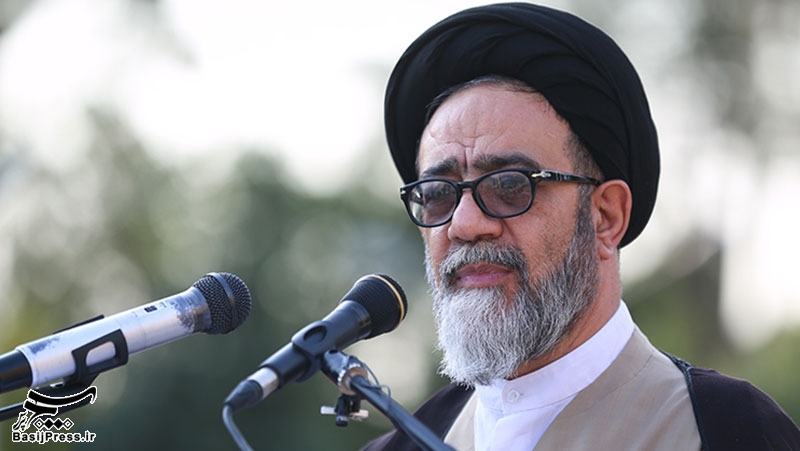 روز قدس نماد مقابله جبهه کفر و اسلام است