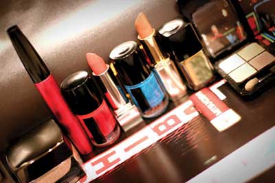 لوازم آرایشی حلال هم به بازار می‌آید!