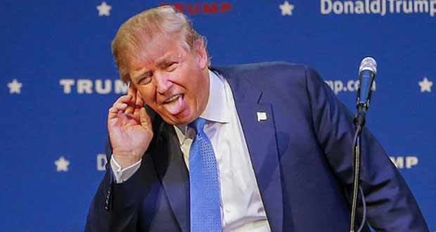 نصب مجسمه های عریان ترامپ در شهرها + عکس