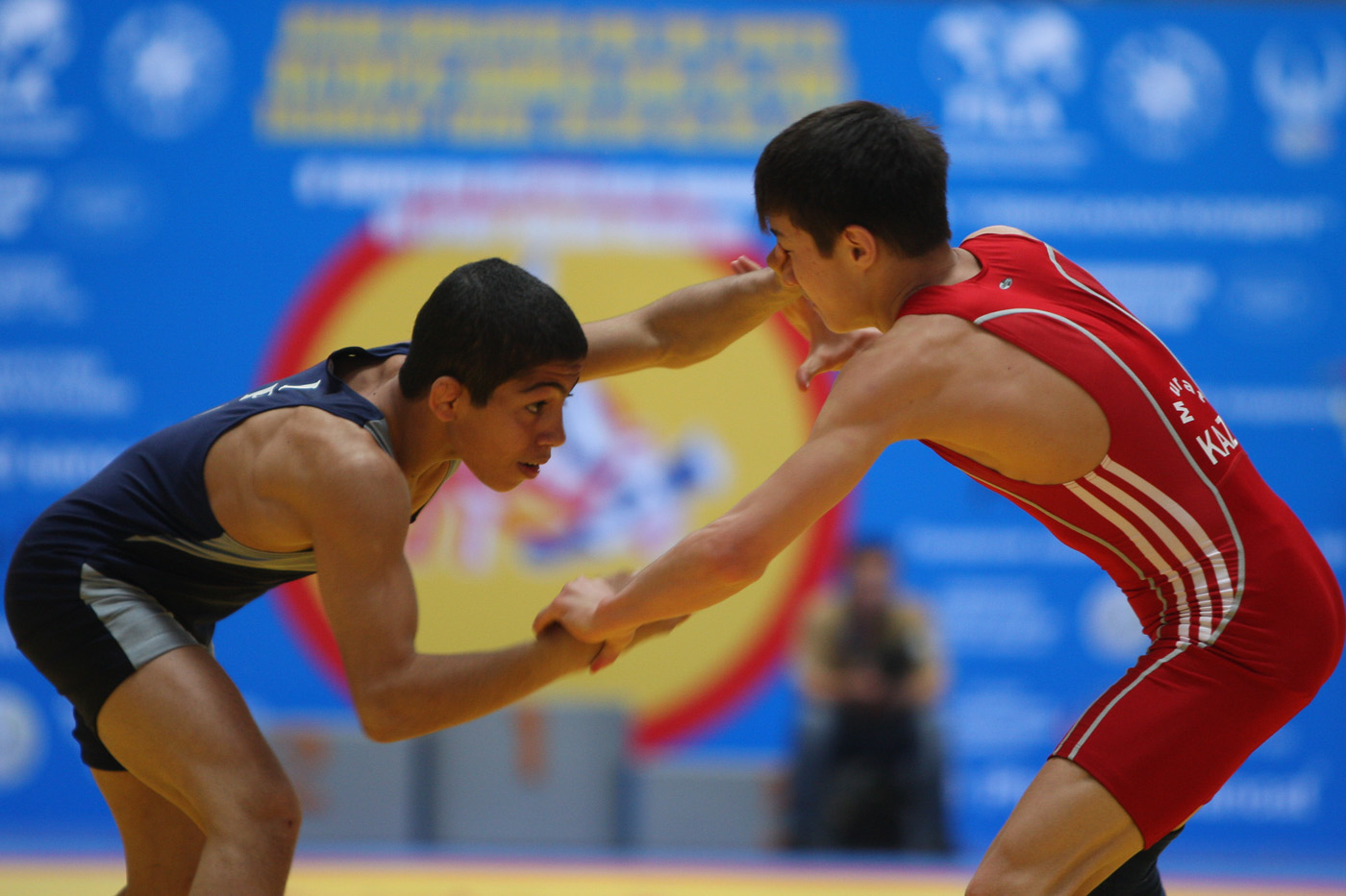 مسابقات قهرمانی کشتی آزاد جوانان کشور در سردرود برگزار می شود
