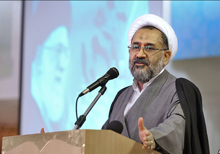 وعده های دروغ دشمن برای اشتباهات محاسباتی مسؤولان نظام است