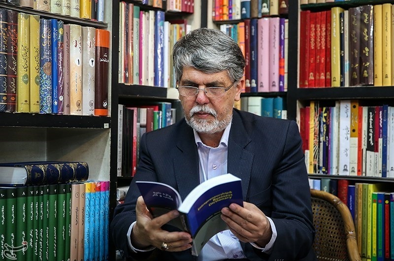 بیش از یک میلیون عنوان کتاب پس از انقلاب منتشر شده است