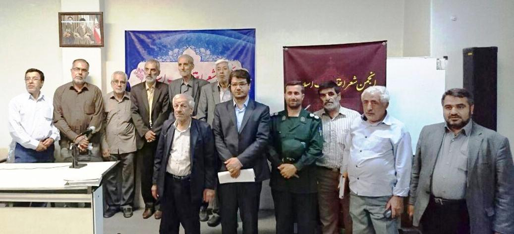 برگزاری کارگاه شعر انقلاب بسیج هنرمندان استان آذربایجان شرقی