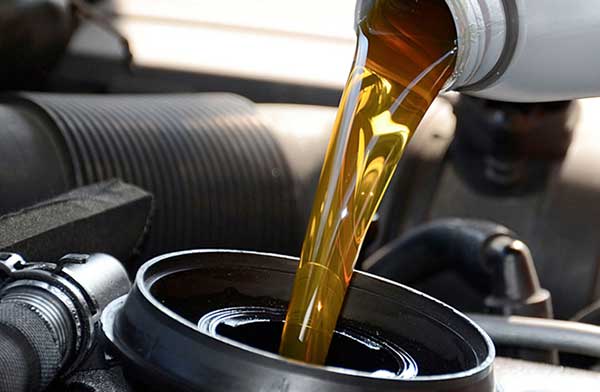 فروشنده روغن موتور تقلبی شناسایی و جریمه شد