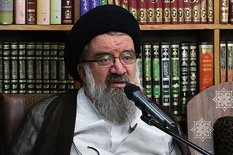 روحیه تجمل‌گرایی سمی برای روحانیت است