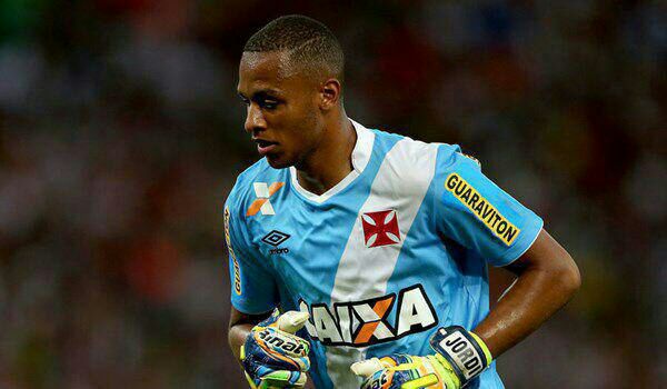 دروازه بان برزیلی به تراکتور سازی پیوست