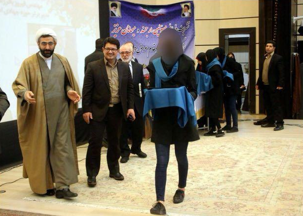 حاشیه پررنگ‌تر از متن همایش تجلیل از فعالان اقتصادی و فرهنگی آذربایجان شرقی