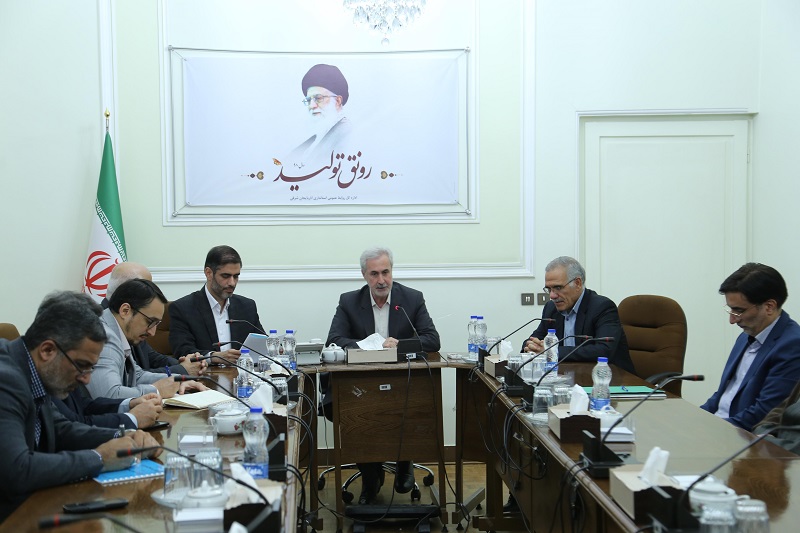 علیرغم بدهی دولت، هیچ پروزه ای را تعطیل یا تعلیق نکرده ایم