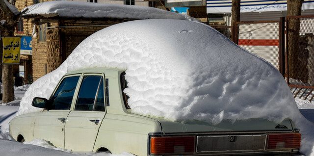 بارش باران و برف در نوار غربی کشور/ کاهش دما تا ۶ درجه