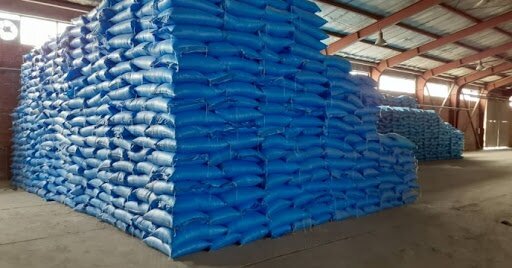 کشف انبارهای کود و سموم شیمیایی قاچاق در ملکان