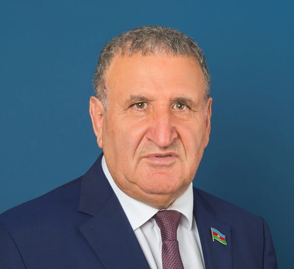 گذری بر زندگی پرافتخار آکادمیسین برجسته؛ عیسی حبیب‌بیگلی