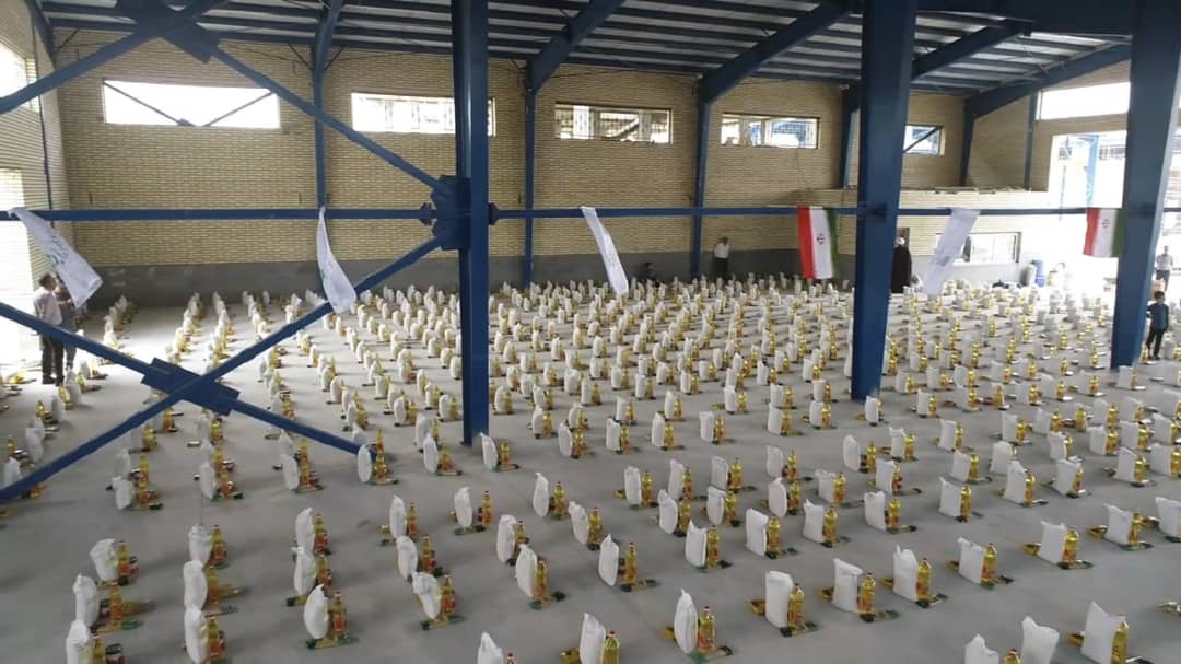 تهیه و توزیع هزار بسته معیشتی میان نیازمندان آذربایجان شرقی