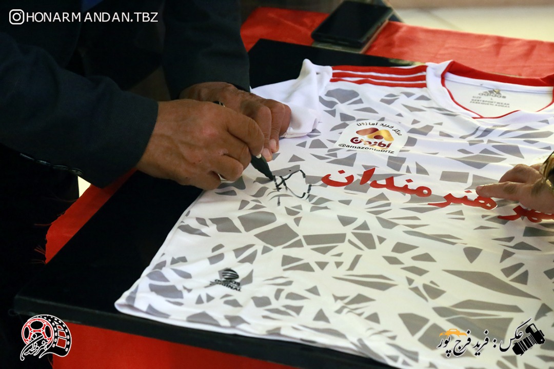 کیت اول و دوم باشگاه “مهر هنرمندان تبریز” رسما رونمایی شد