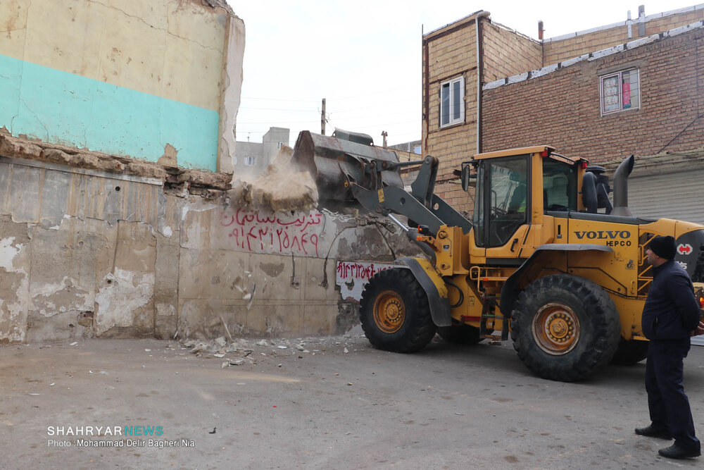 تخصیص ۷۰۰ میلیارد تومان برای تکمیل پروژه مسیرگشایی ۴۵ متری انقلاب