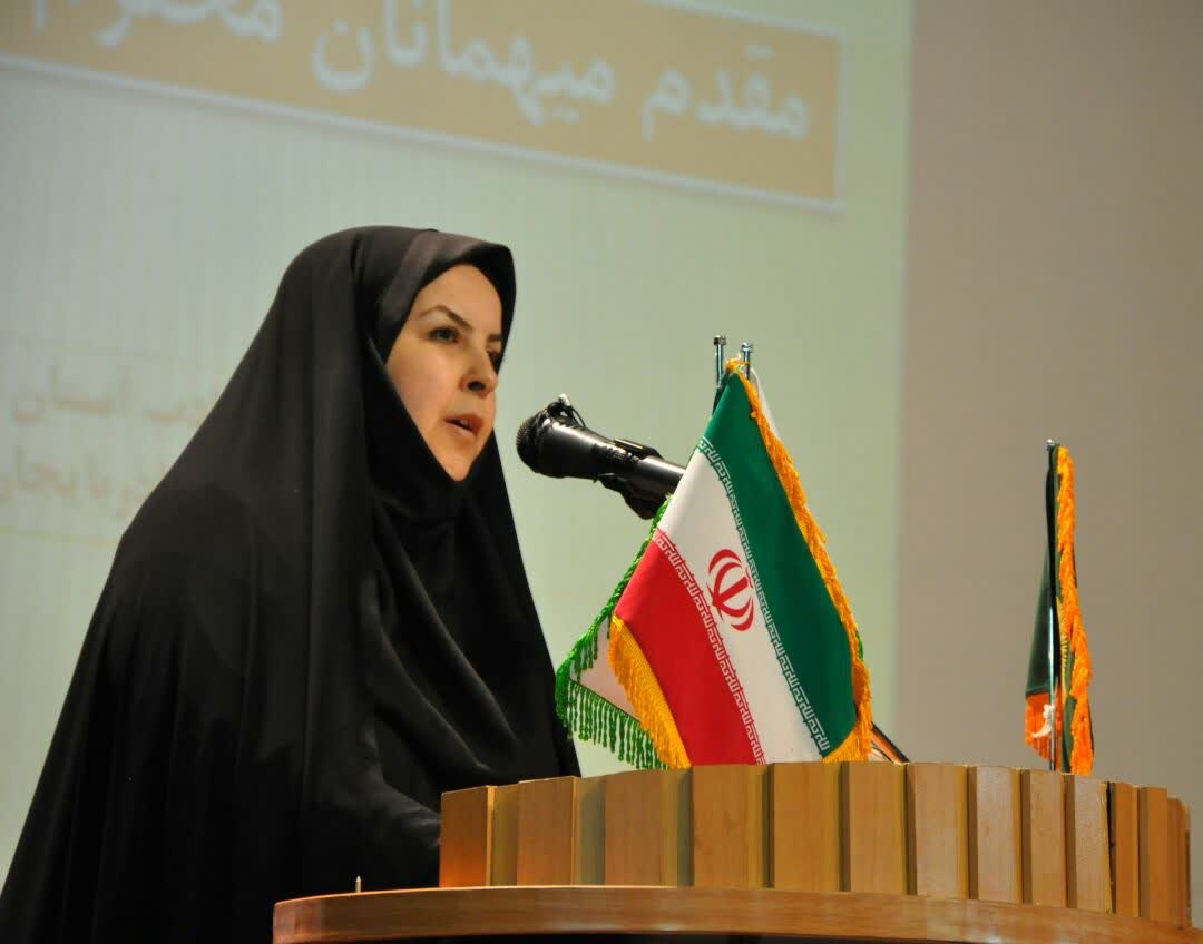 سروده کدام شاعر تبریزی در دیدار با رهبر انقلاب جمع‌خوانی شد؟