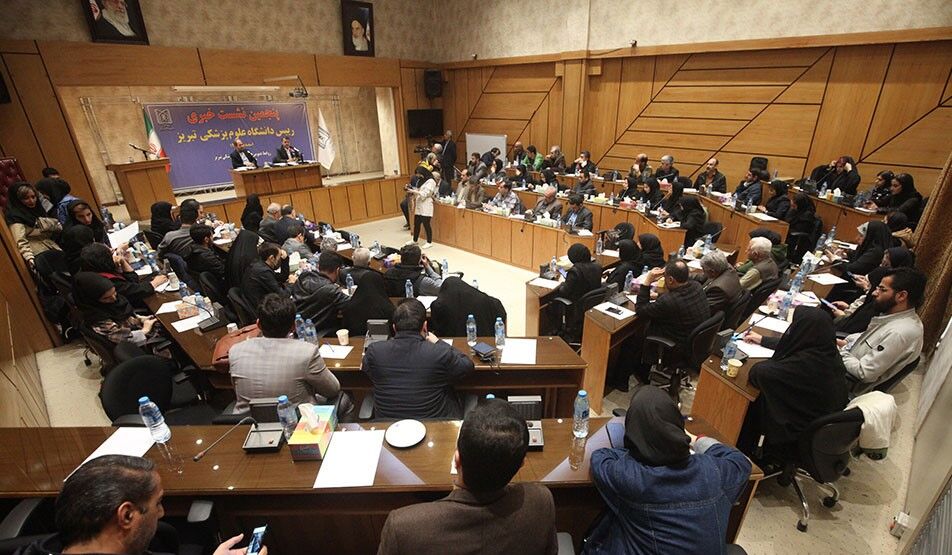 خبرنگاران تخلفات پزشکان را گزارش کنند