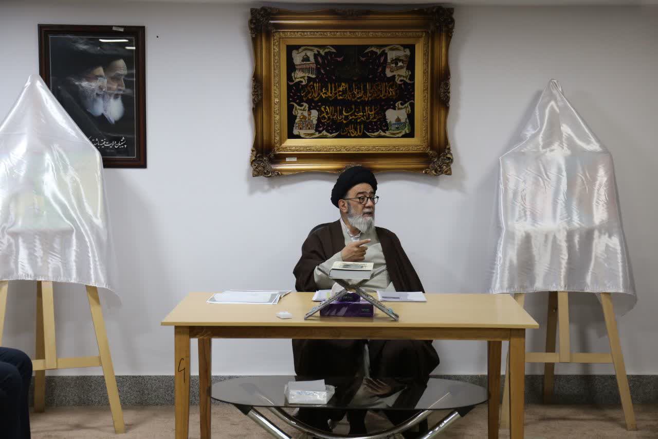 کتاب محمل بدون جایگزین انتقال دانش و آگاهی است