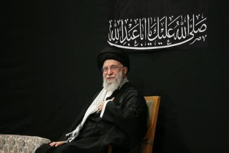 آن ابرمرد آمد!