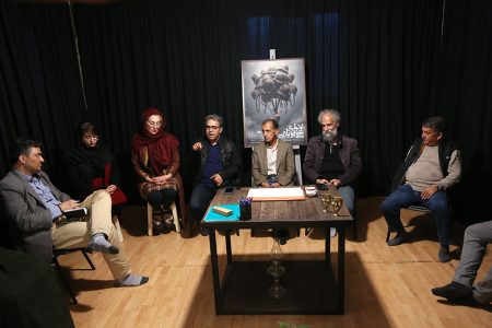 نمایش «اولولَری قویلایین» به روی صحنه می‌رود