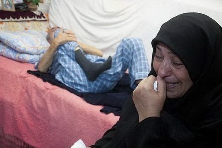 آیا کسی به یاد مادران و همسران جانبازان نیز است؟!