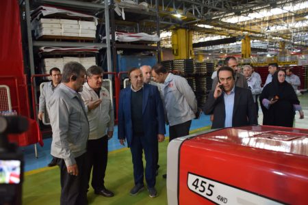 مشکل تسهیلات خرید تراکتور را از رئیس‌جمهور پیگیری می‌کنیم