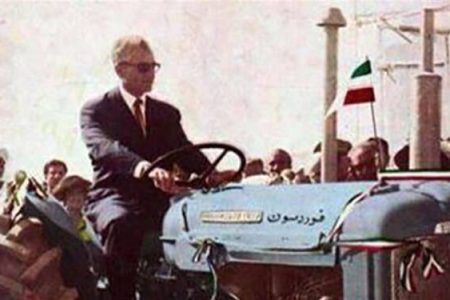 اعتراف شاه به شکست اصلاحات