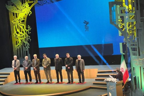 سیمرغ‌ها به آشیانه رسیدند/ اعطای جوایز فیلم‌های سینمایی جشنواره ملی فیلم فجر