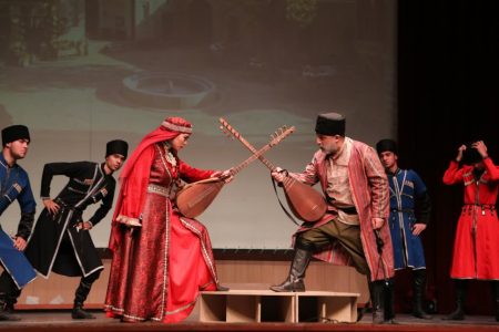 گزارش تصویری از نمایش «اجل مئیدانی» در تبریز